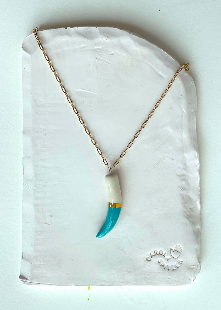 Shark tooth necklace: Dark green