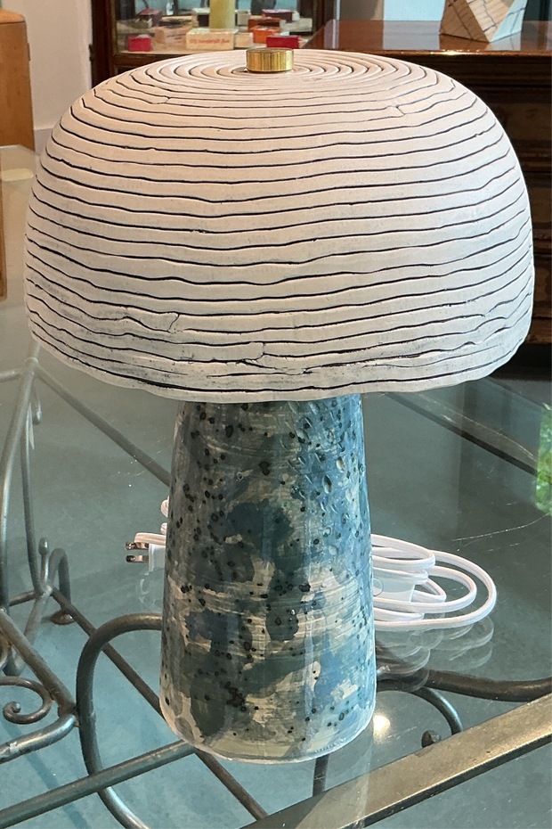 Table lamp w translucent porcelain shades