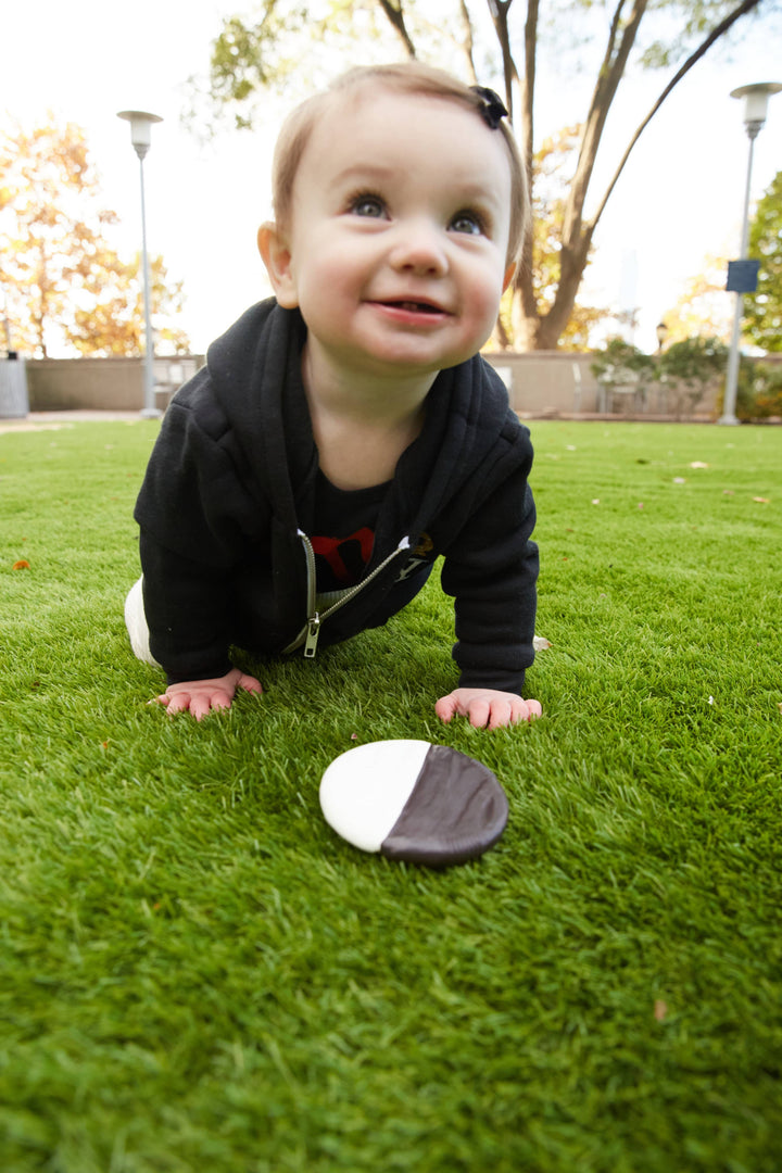 Bubbies Black &amp; White Cookie Teether