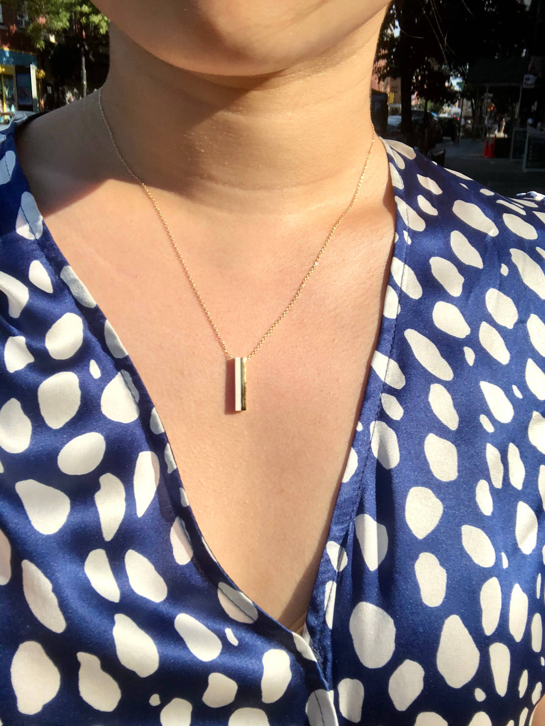 Horizontal Dipped Bar Necklace