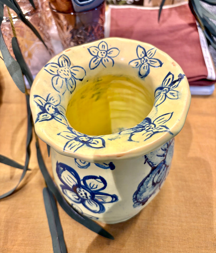 Pastel Yellow Vase Floral Lip