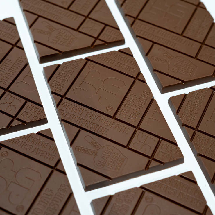 UP & UP Chocolate: Sweet Orange Milk Chocolate Bar