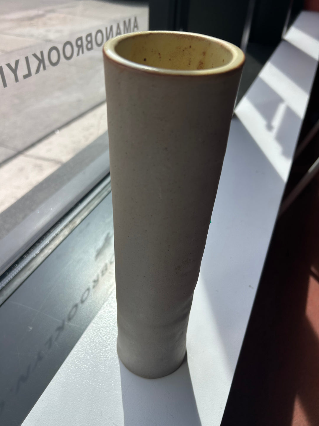 BB tall speckled cream vase
