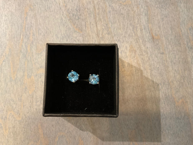 Light Blue Diamond Studs Earrings